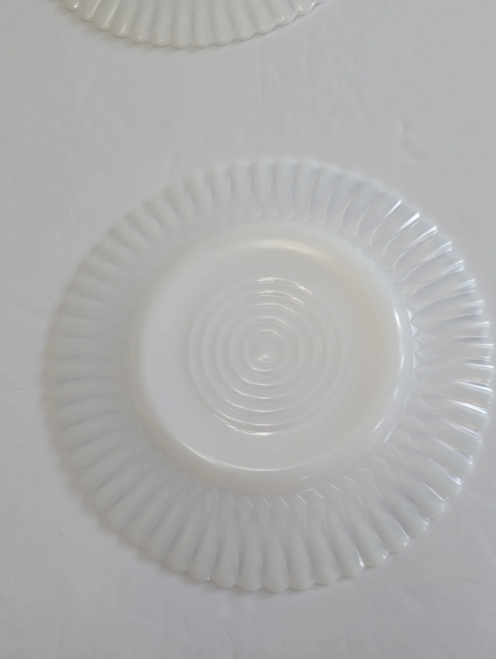 Vintage MacBeth Evans Set Of 8 Ringed Base Petalware Monax Bread Plates White 6